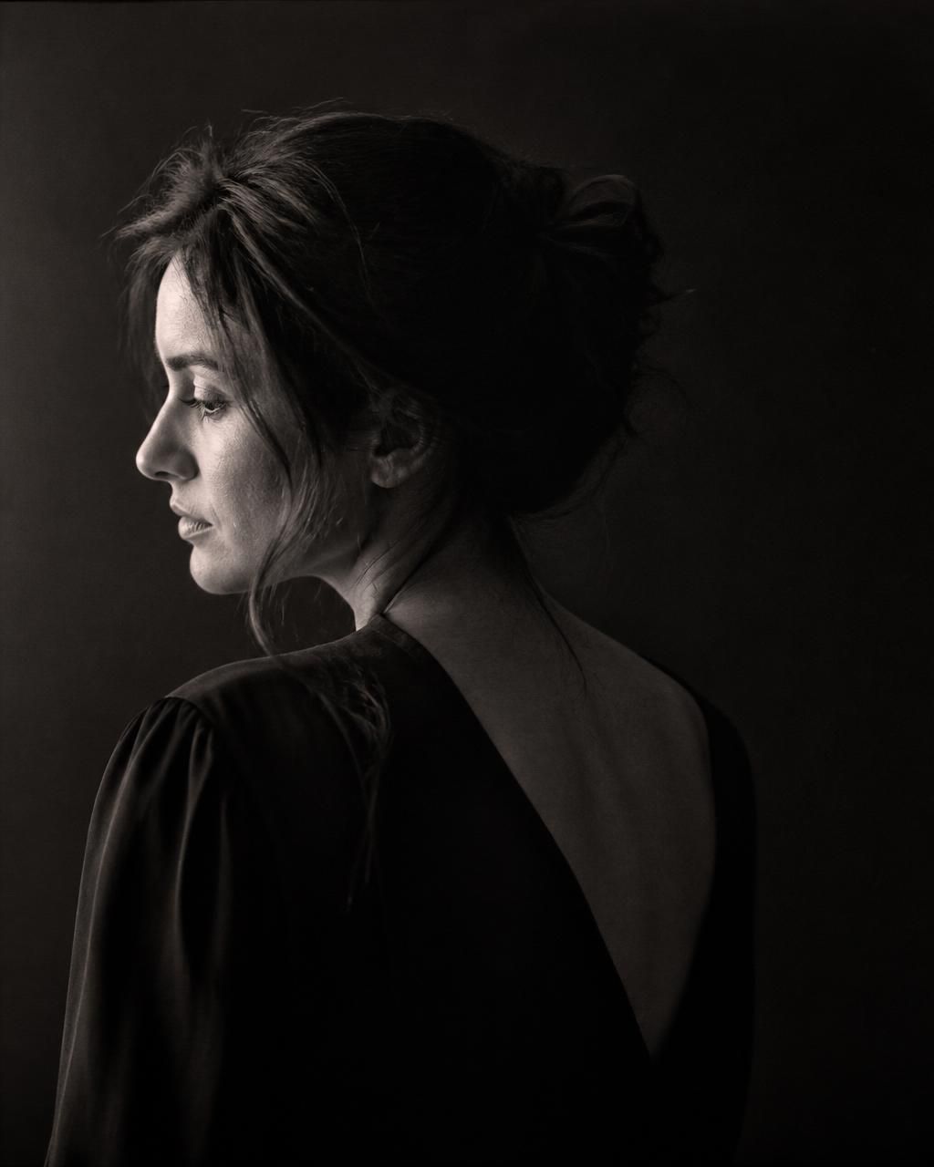 Cinematic zwart-wit portret door Liss.Clicks